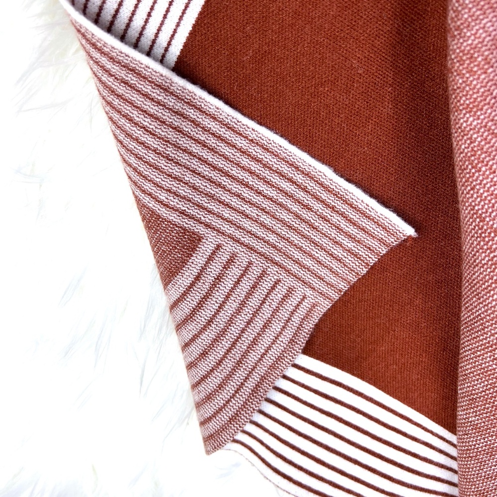 🚫SOLD! NWT🤩🎁 |•CHICWISH•| Pretty Poncho Sweater - Picture 10 of 14